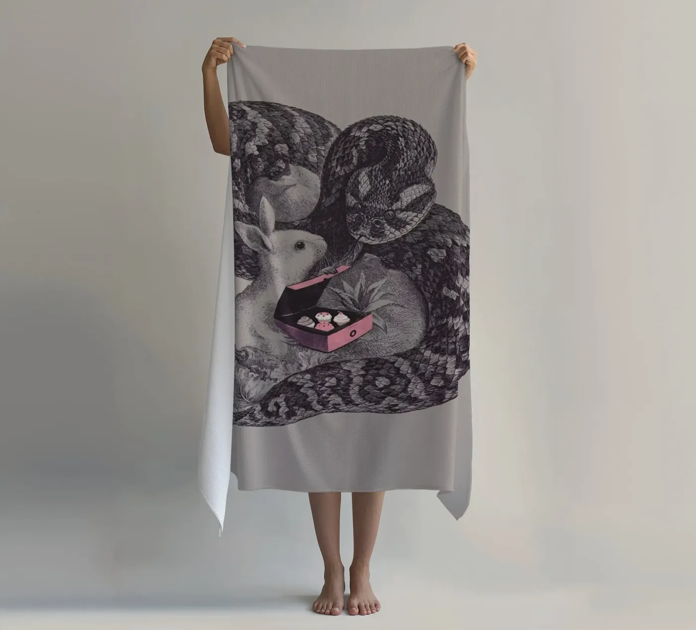 Cupcake? strandhanddoek van Jacques Maes