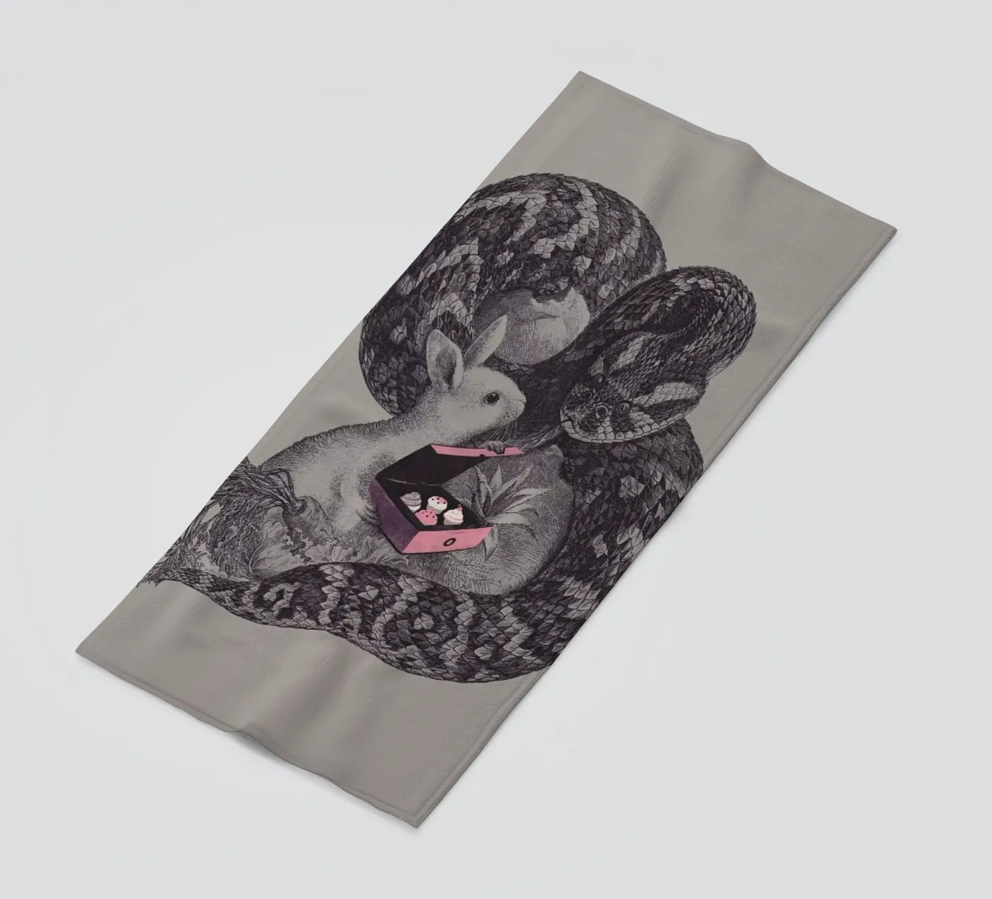 Cupcake? strandhanddoek van Jacques Maes