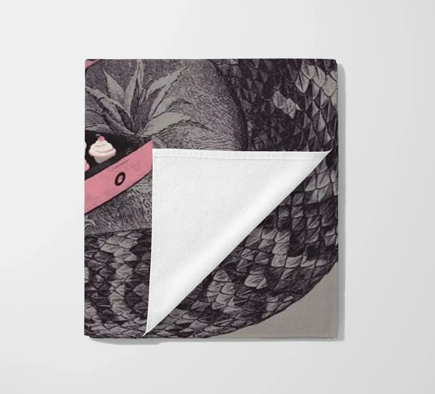 Cupcake? strandhanddoek van Jacques Maes