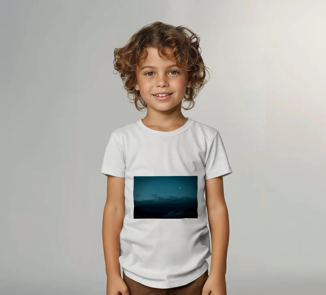 moon clouds t-shirt bambini da Earthly Visions