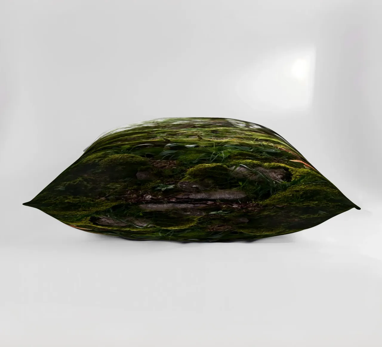 muschio della foresta cuscino da Earthly Visions
