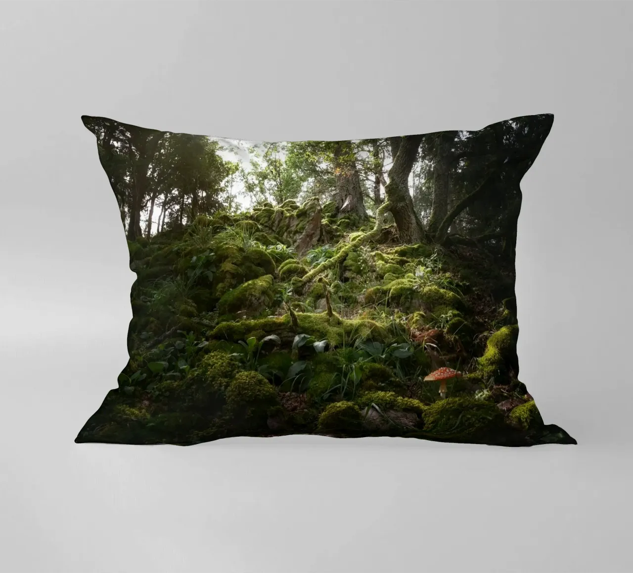 muschio della foresta cuscino da Earthly Visions