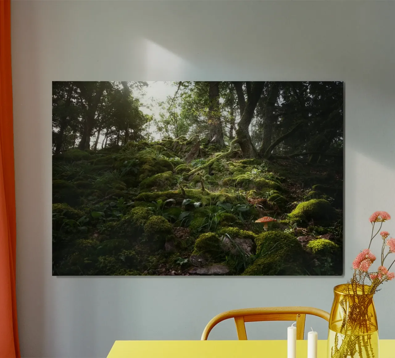 muschio della foresta poster con telaio in alluminio da Earthly Visions