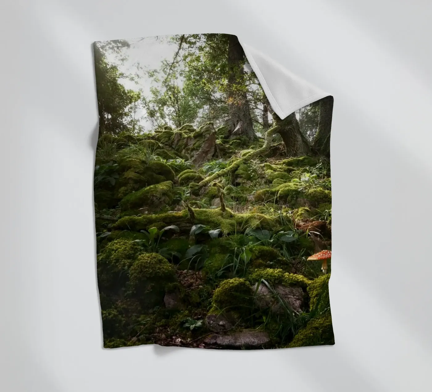 forest moss Fleecedecke von Earthly Visions