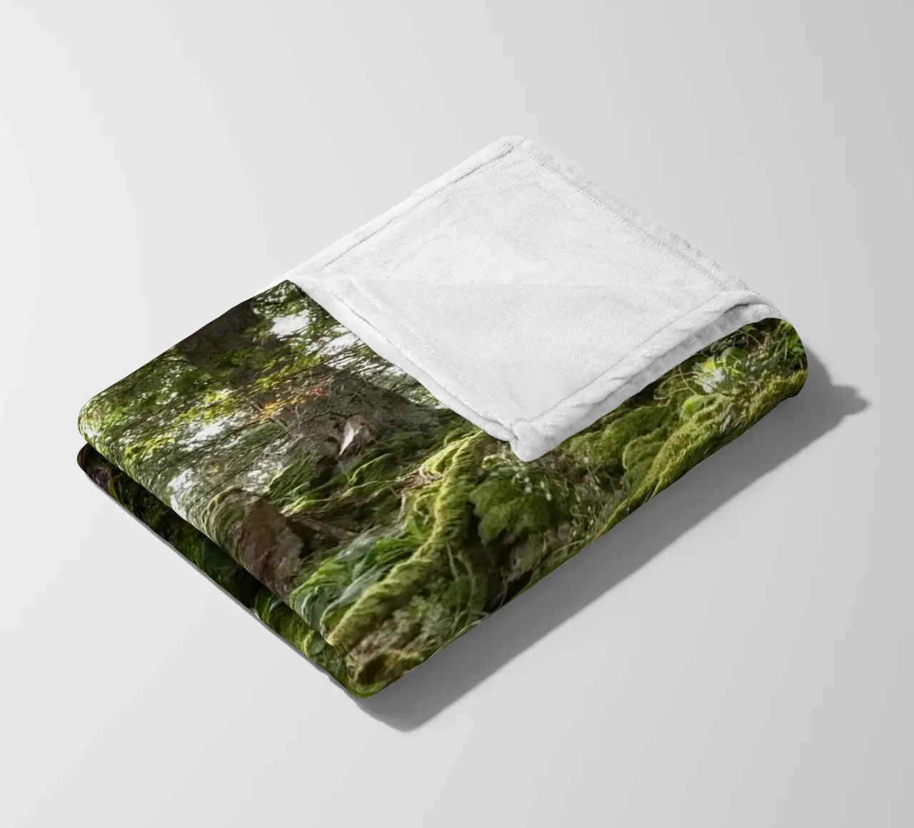 forest moss Fleecedecke von Earthly Visions