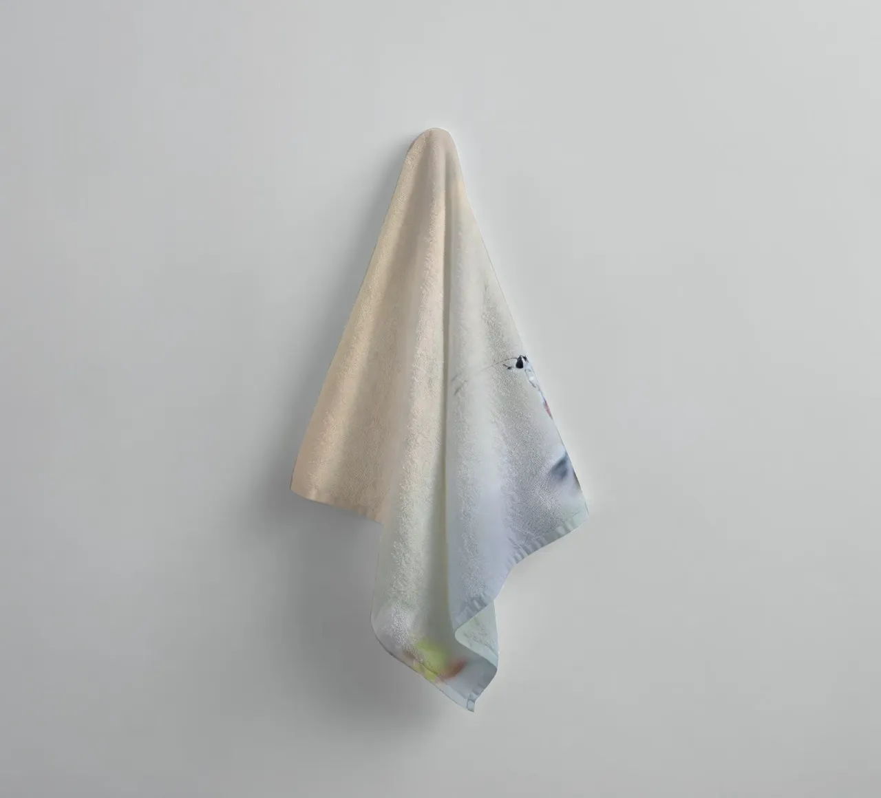 farfalla soft focus asciugamano da bagno da Earthly Visions
