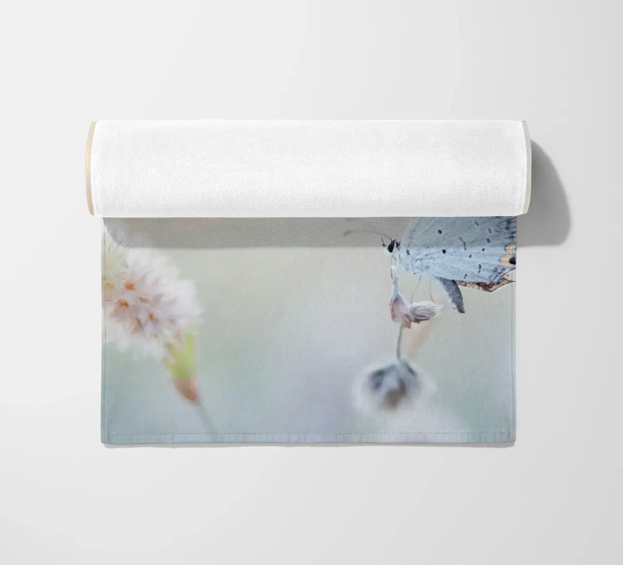 farfalla soft focus telo mare da Earthly Visions