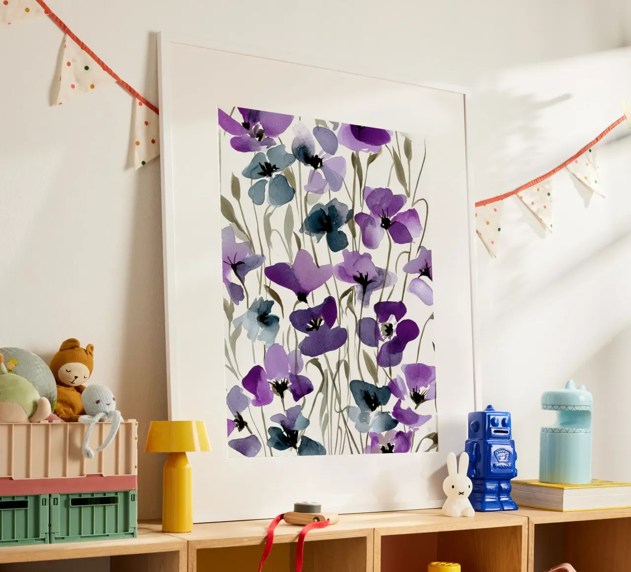 Cluster serali poster con telaio in legno da Sophia Calder Studio