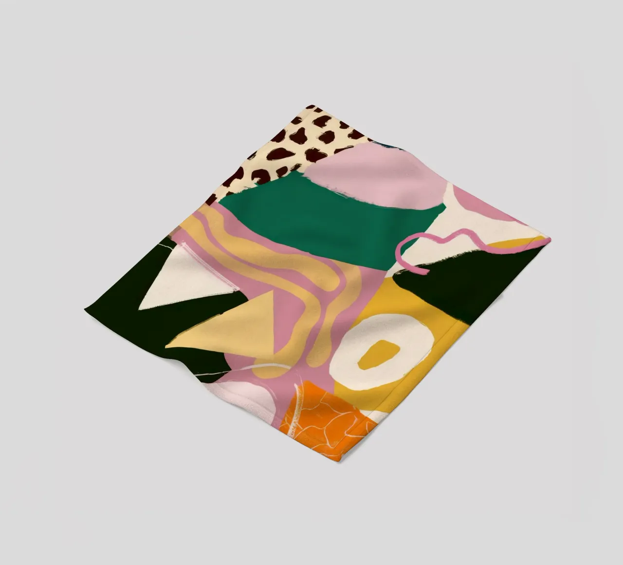 Collage di forme selvagge coperta in pile da Line Fable