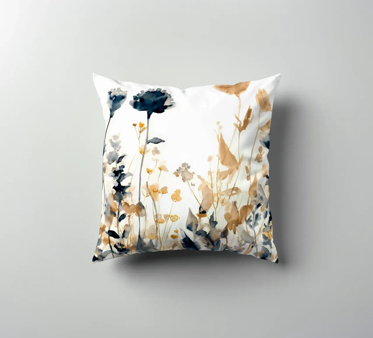 Ottone e indaco cuscino da Sophia Calder Studio