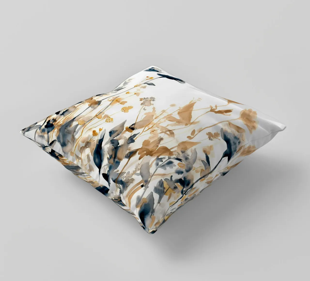 Ottone e indaco cuscino da Sophia Calder Studio