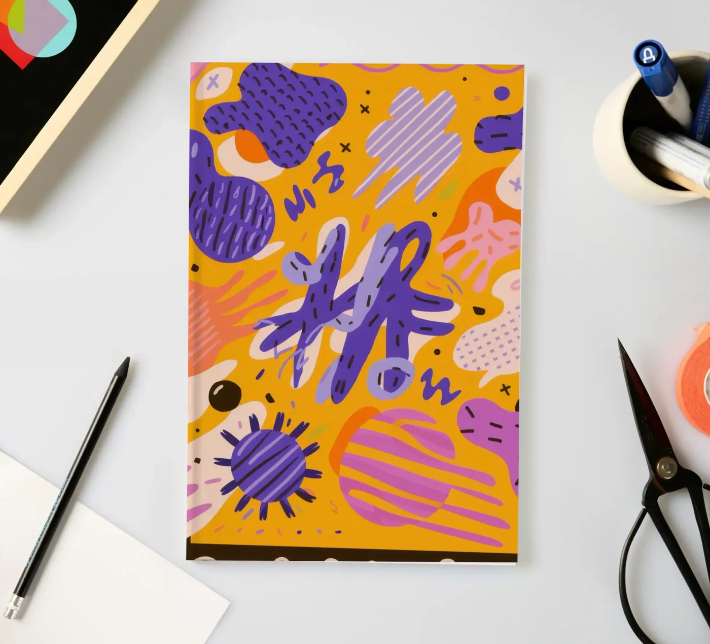 Motif de gribouillage joyeux carnet de notes de Frosh Pallete