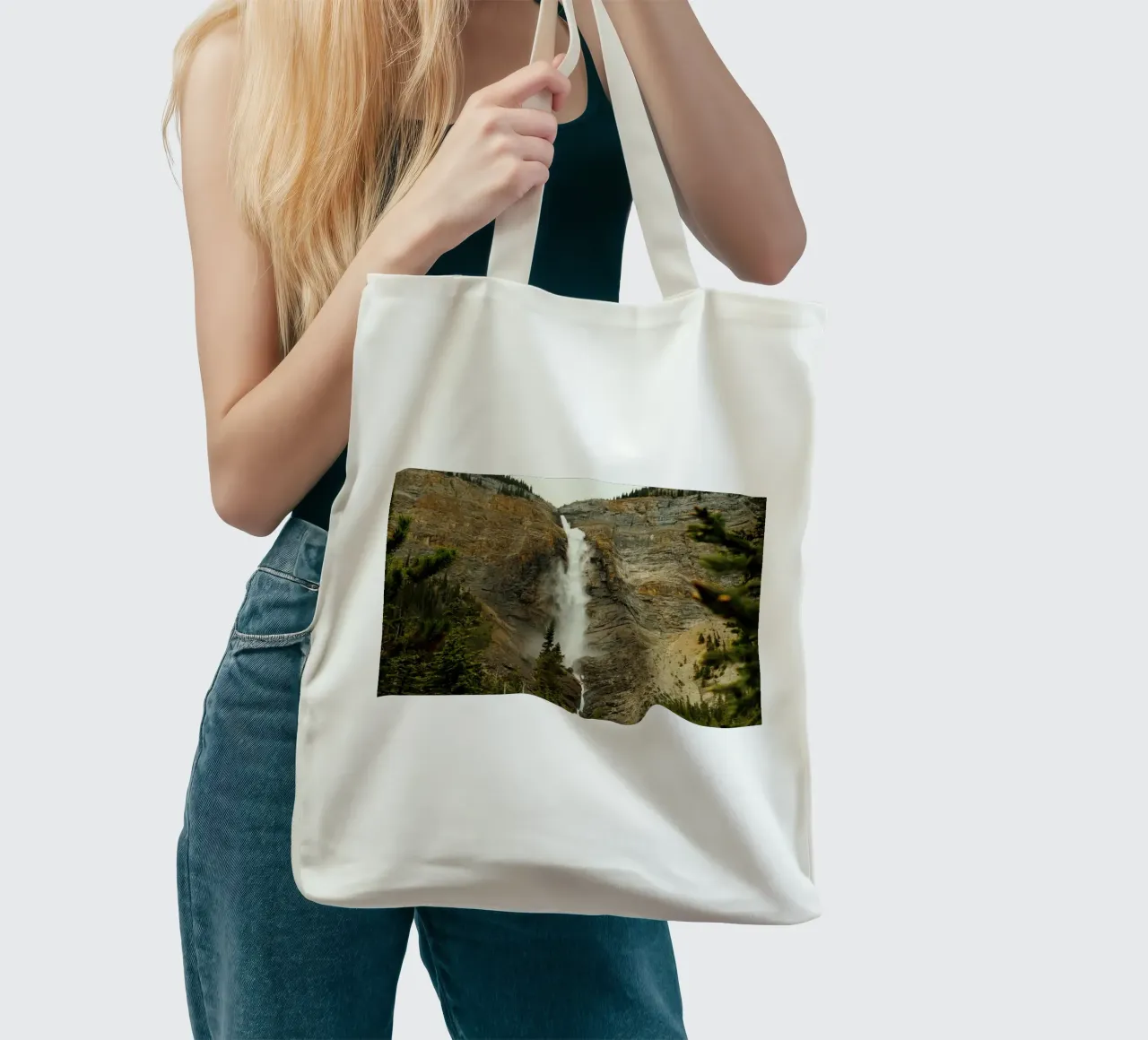 cascading flowing water borsa in juta da Horsire