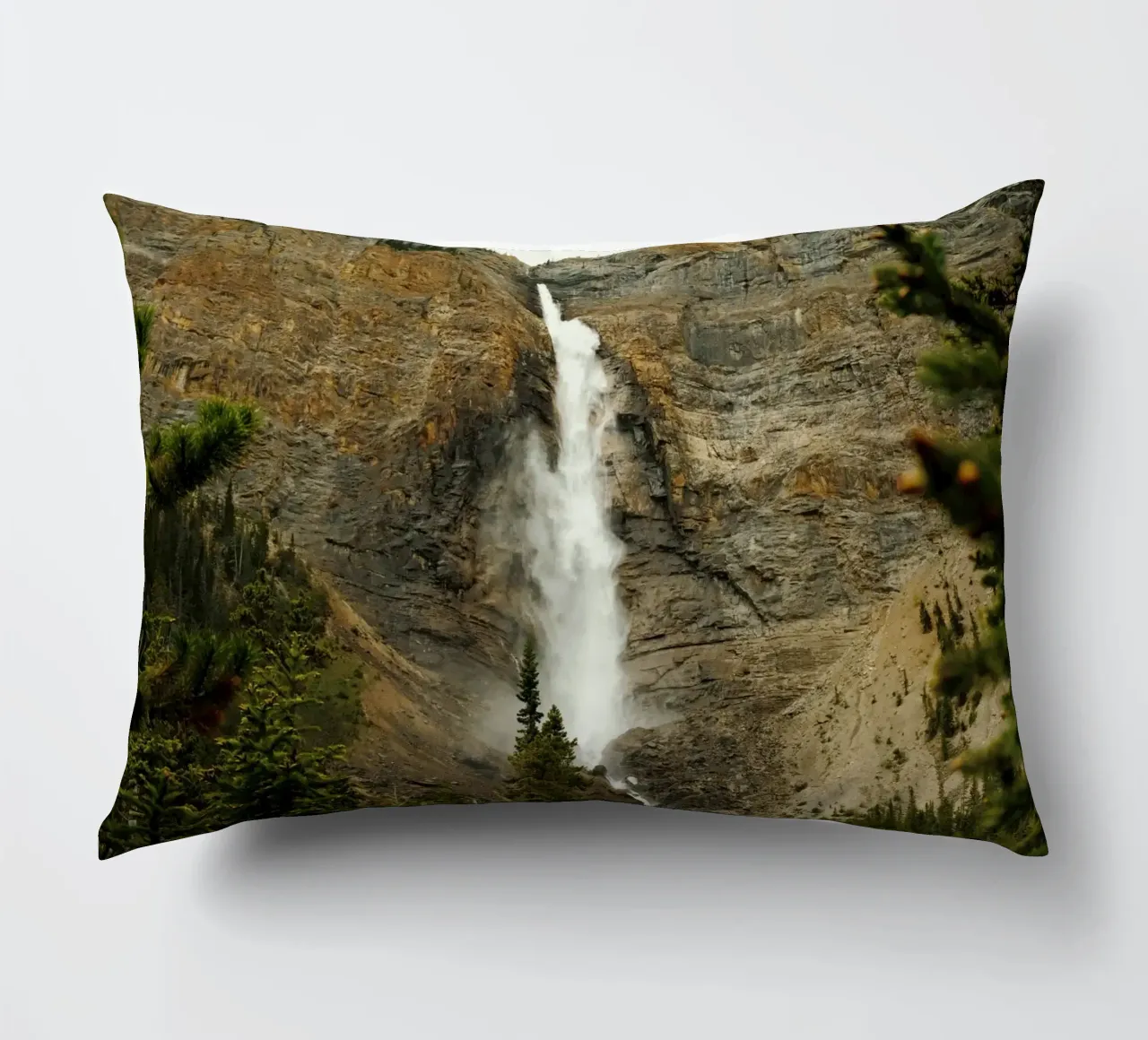 cascading flowing water cuscino da Horsire