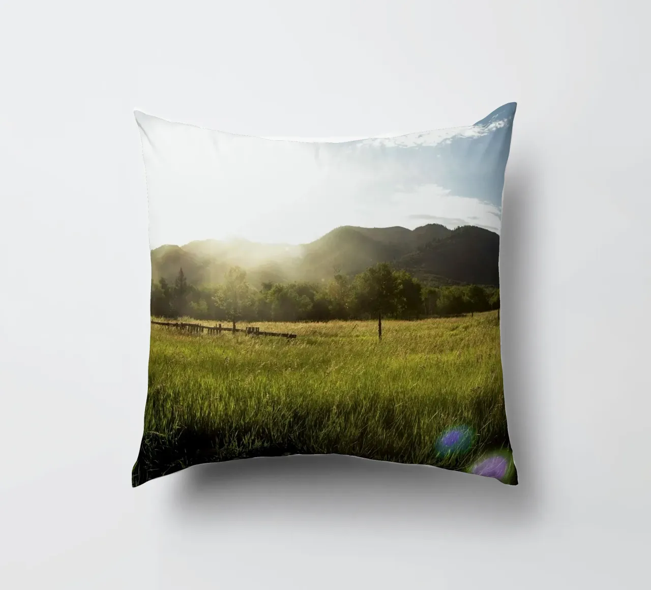 daytime meadow nature scene cuscino da cofa home
