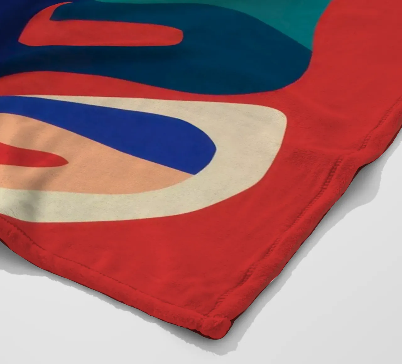 Forme ispirate a Maraoui coperta in pile da Frosh Pallete