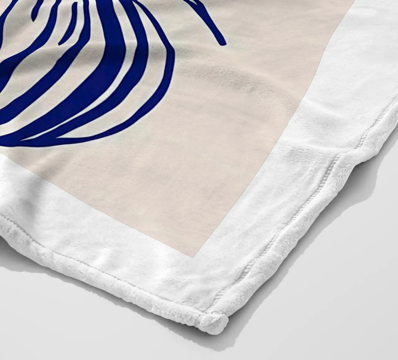 Blu botanico coperta in pile da Haleigh