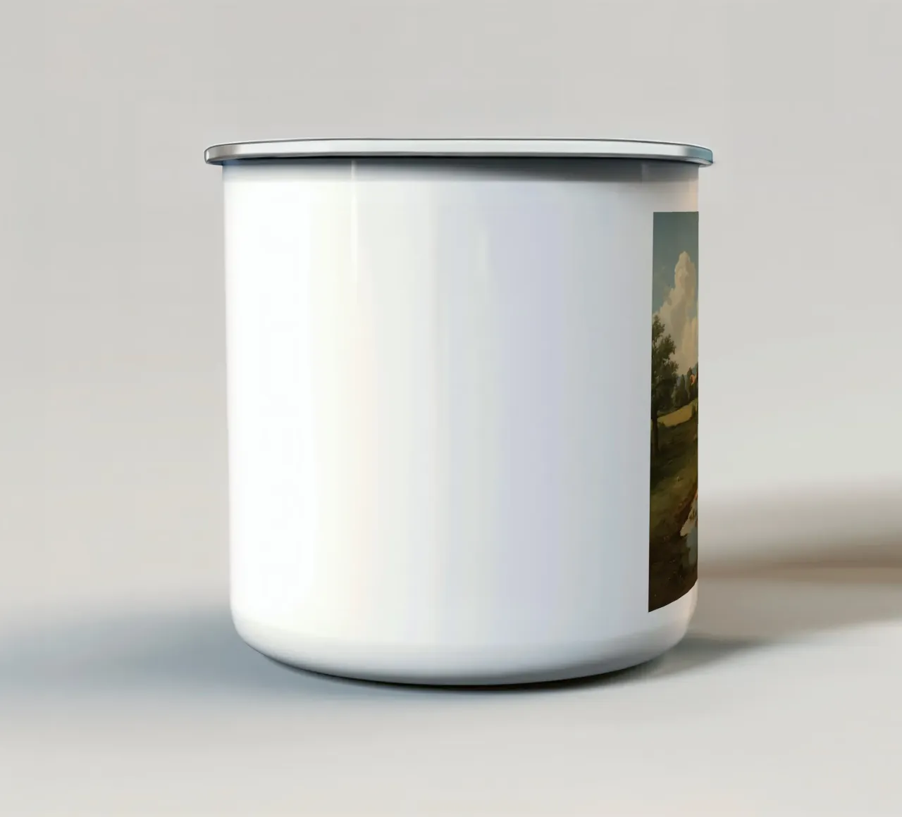 Ragazza che salta su una pozzanghera in un paesaggio verde e lussureggiante tazza in smalto da DesignDoodle