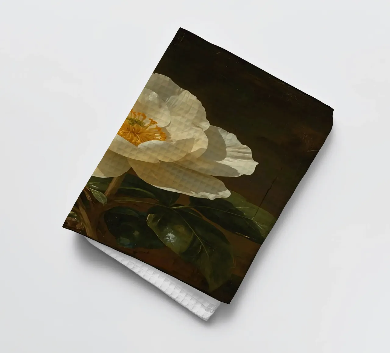 Raffigurazione dettagliata di un fiore bianco e di un bocciolo con una rigogliosa canovaccio da cucina da DesignDoodle