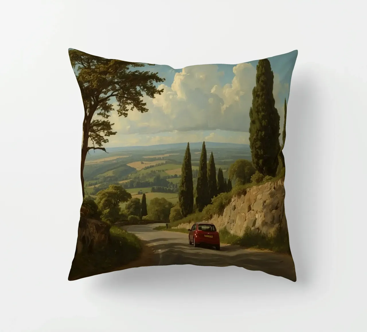 Superbe vue de la campagne avec une voiture roulant le long d'une route sinueuse. coussin de DesignDoodle