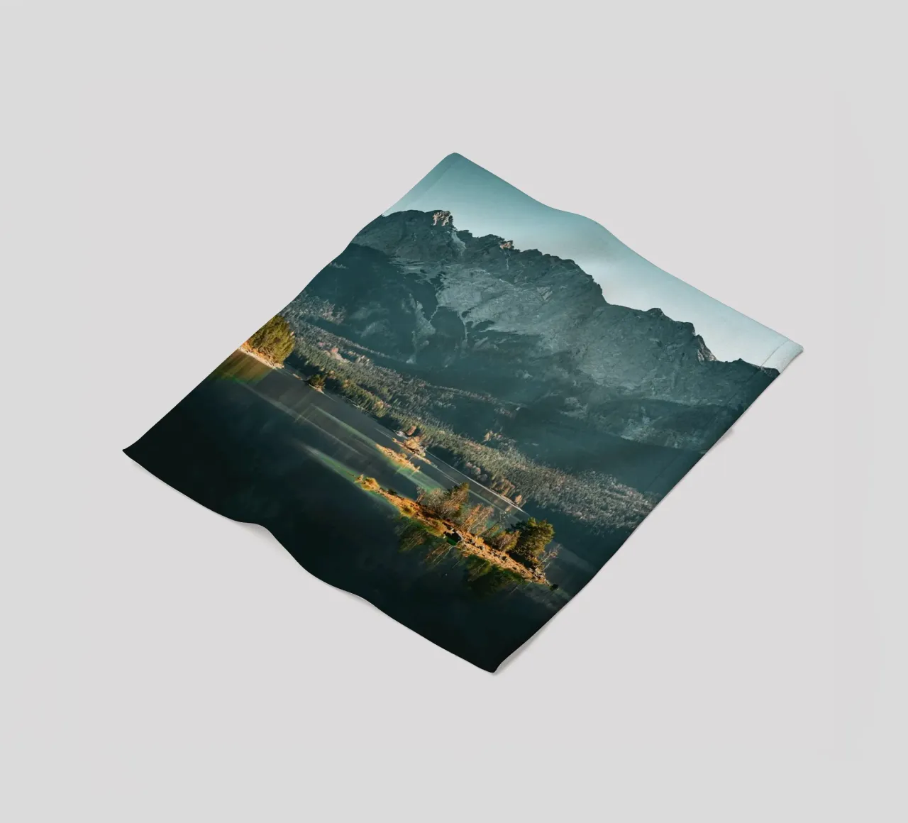 Eibsee Fleecedecke von Flo Klein