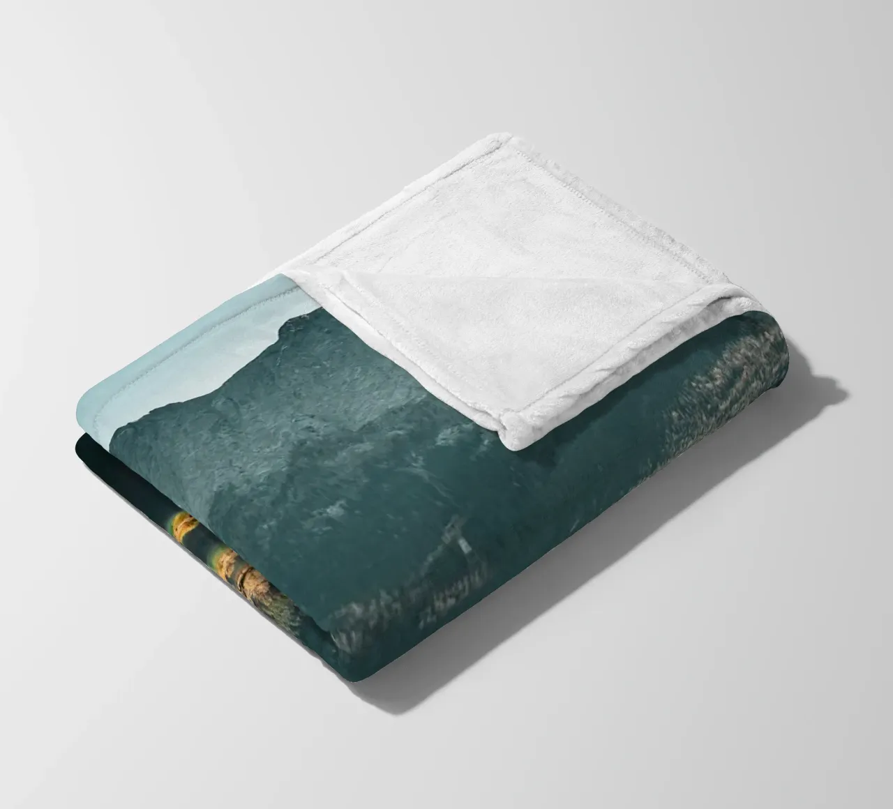 Eibsee Fleecedecke von Flo Klein