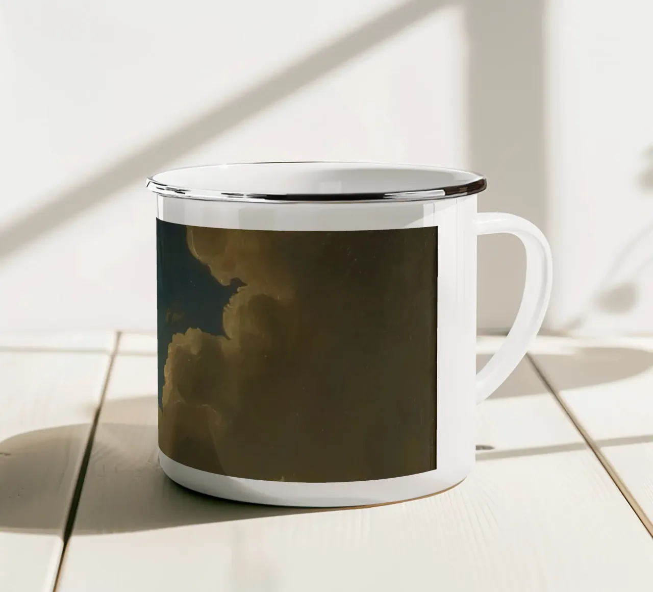 Luna illuminata dalle nuvole in un cielo notturno tazza in smalto da DesignDoodle