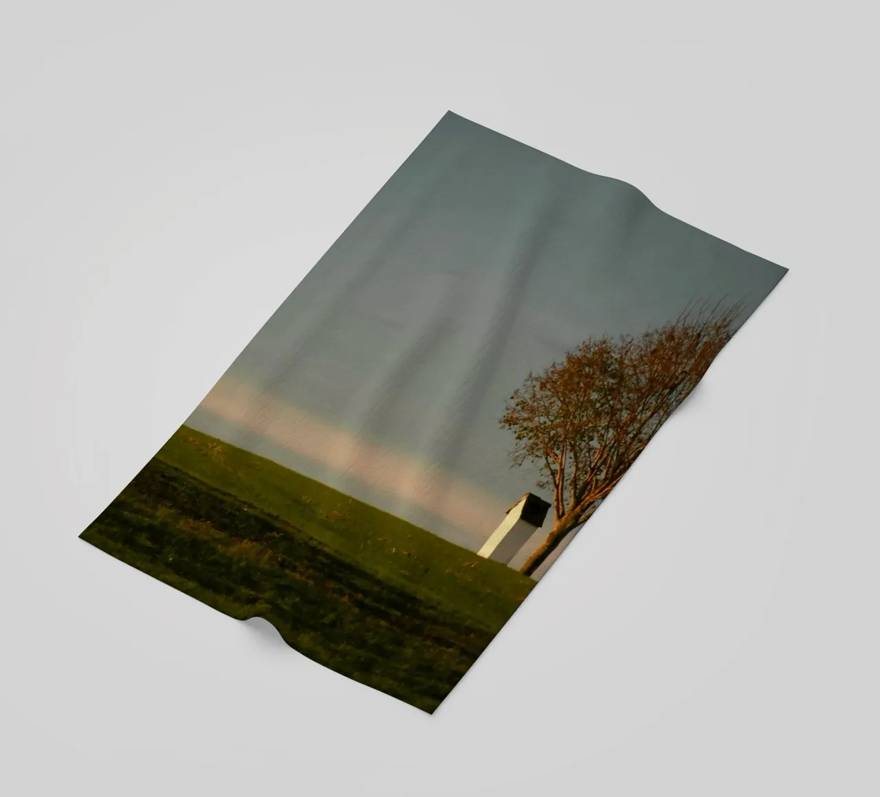 minimalist scene open space telo mare da Histrol