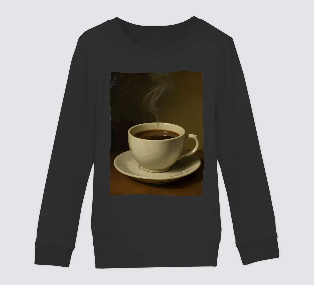 Tazza da caffè con vapore appoggiata su un piattino in un ambiente caldo felpa bambino da DesignDoodle