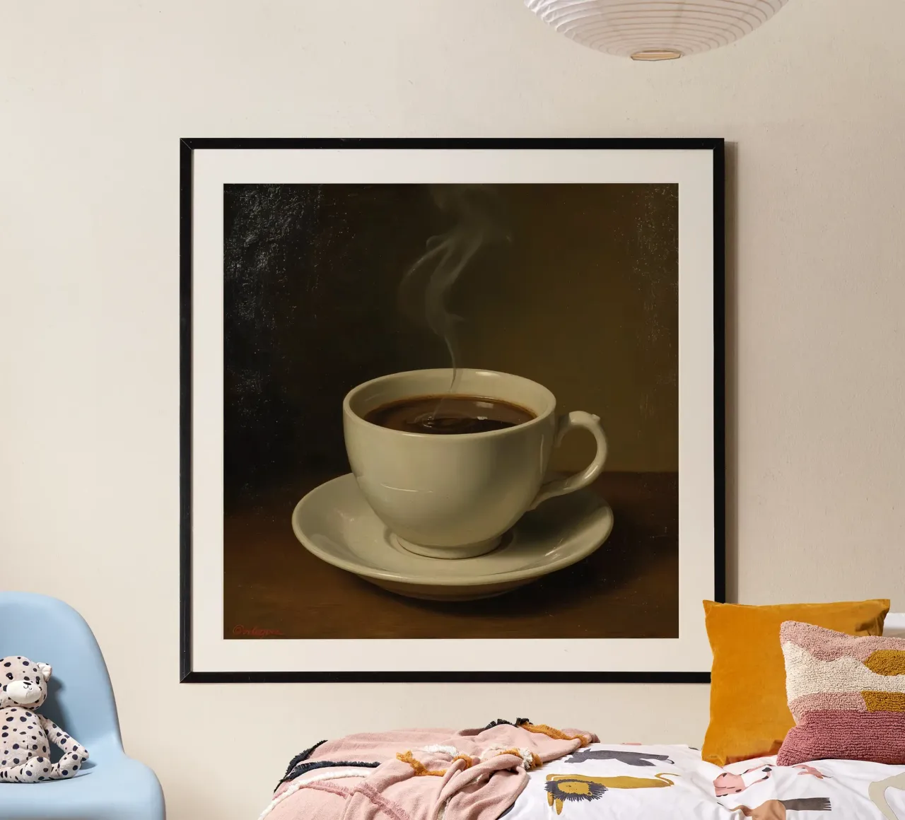 Tazza da caffè con vapore appoggiata su un piattino in un ambiente caldo poster con telaio in legno da DesignDoodle