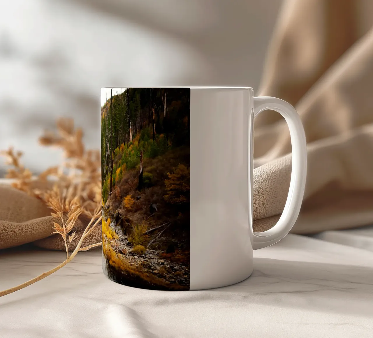 Thaoe tazza in ceramica da Flo Klein