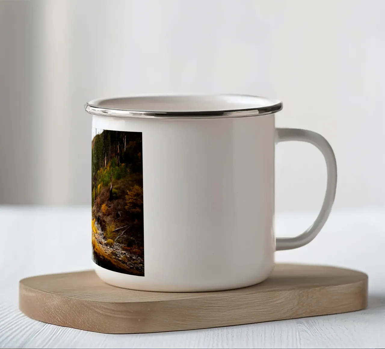 Thaoe tazza in smalto da Flo Klein