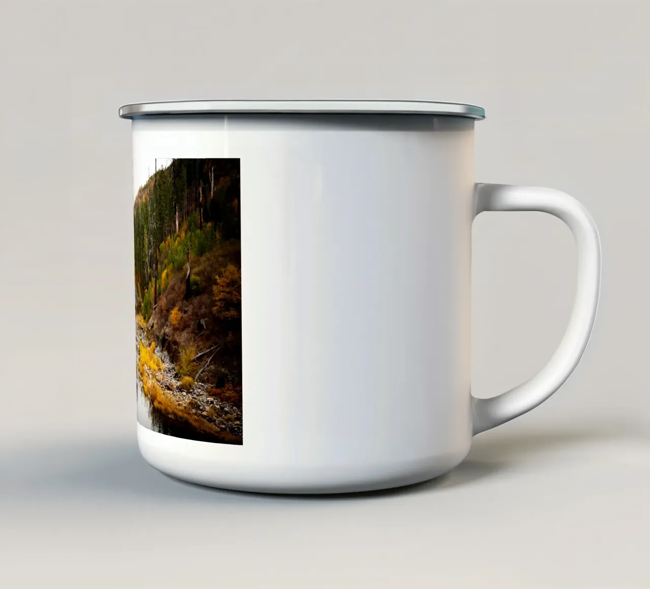 Thaoe tazza in smalto da Flo Klein