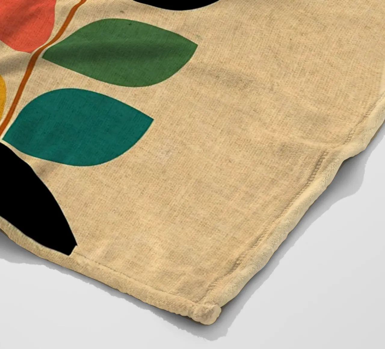 Illustrazione retrò di fiori e arcobaleno coperta in pile da Edson Studio