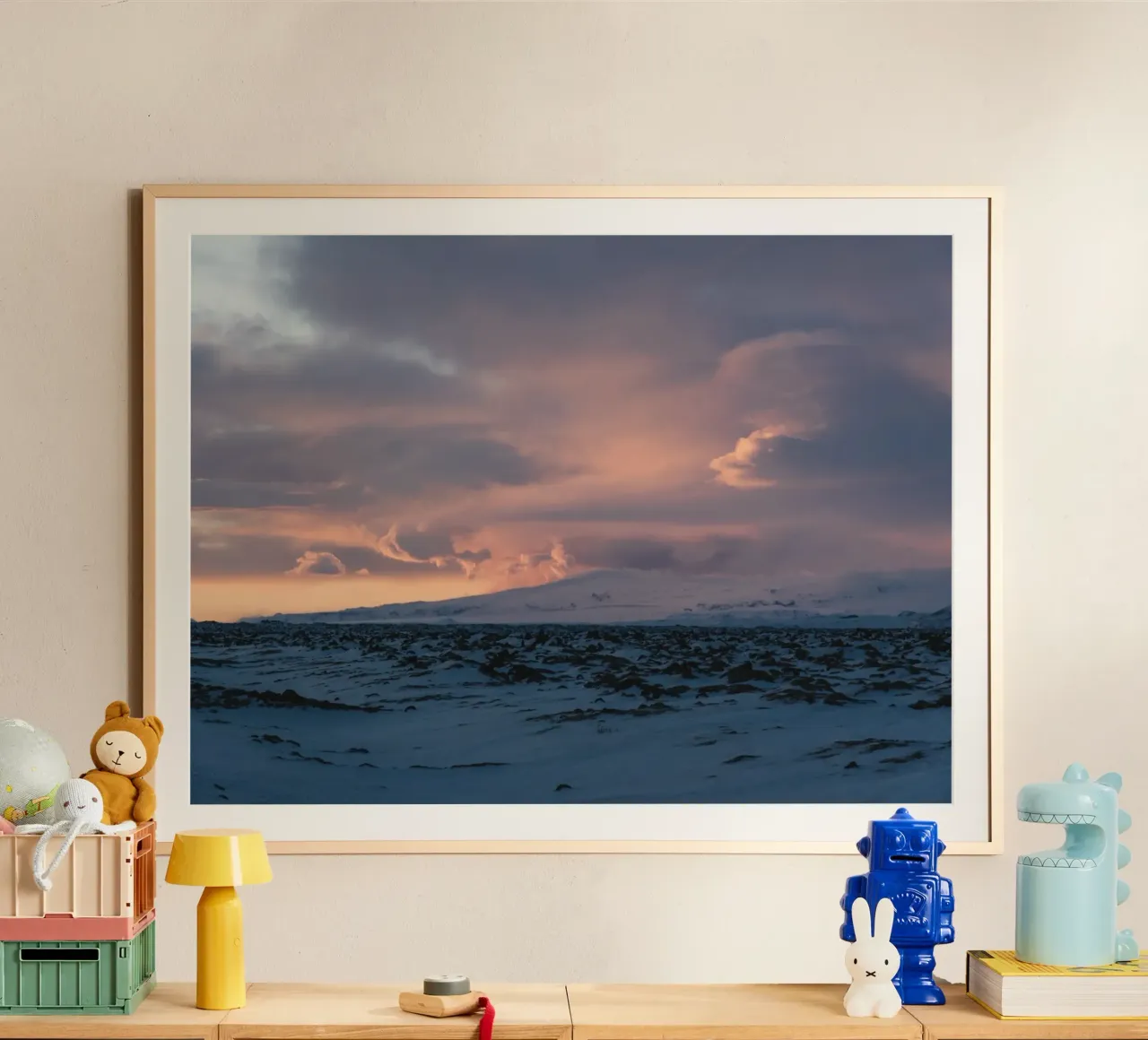 La quiete nordica poster con telaio in plastica da Wanderlust Vibes