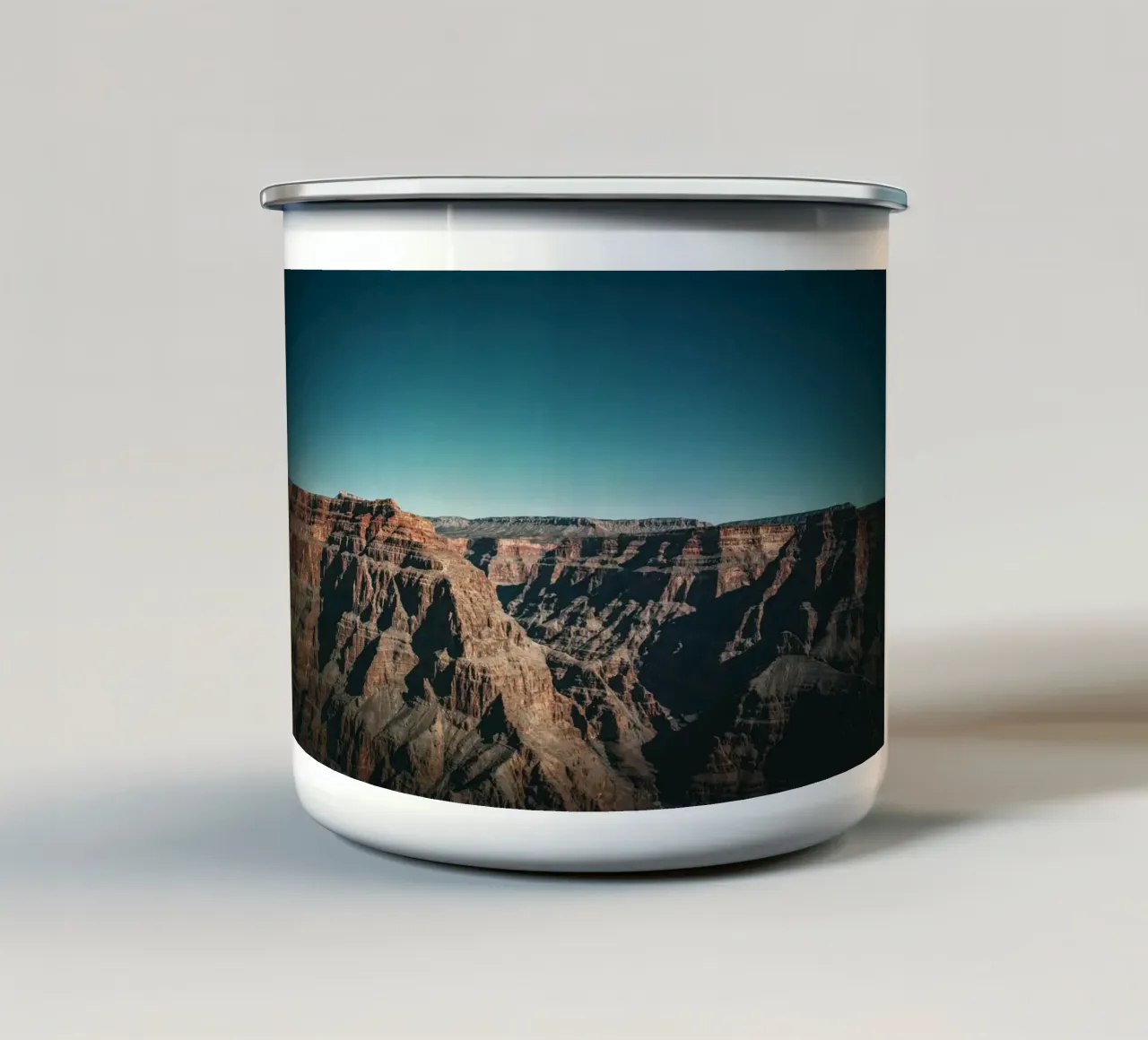 Grand Canyon tazza in smalto da Flo Klein