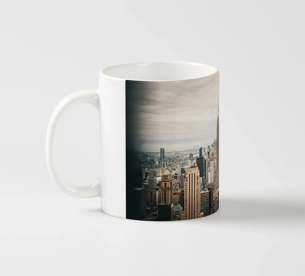 Empire tazza in ceramica da Flo Klein