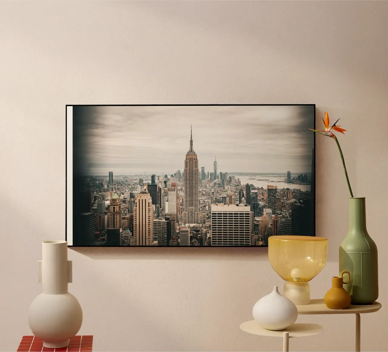 Empire plexiglass da Flo Klein