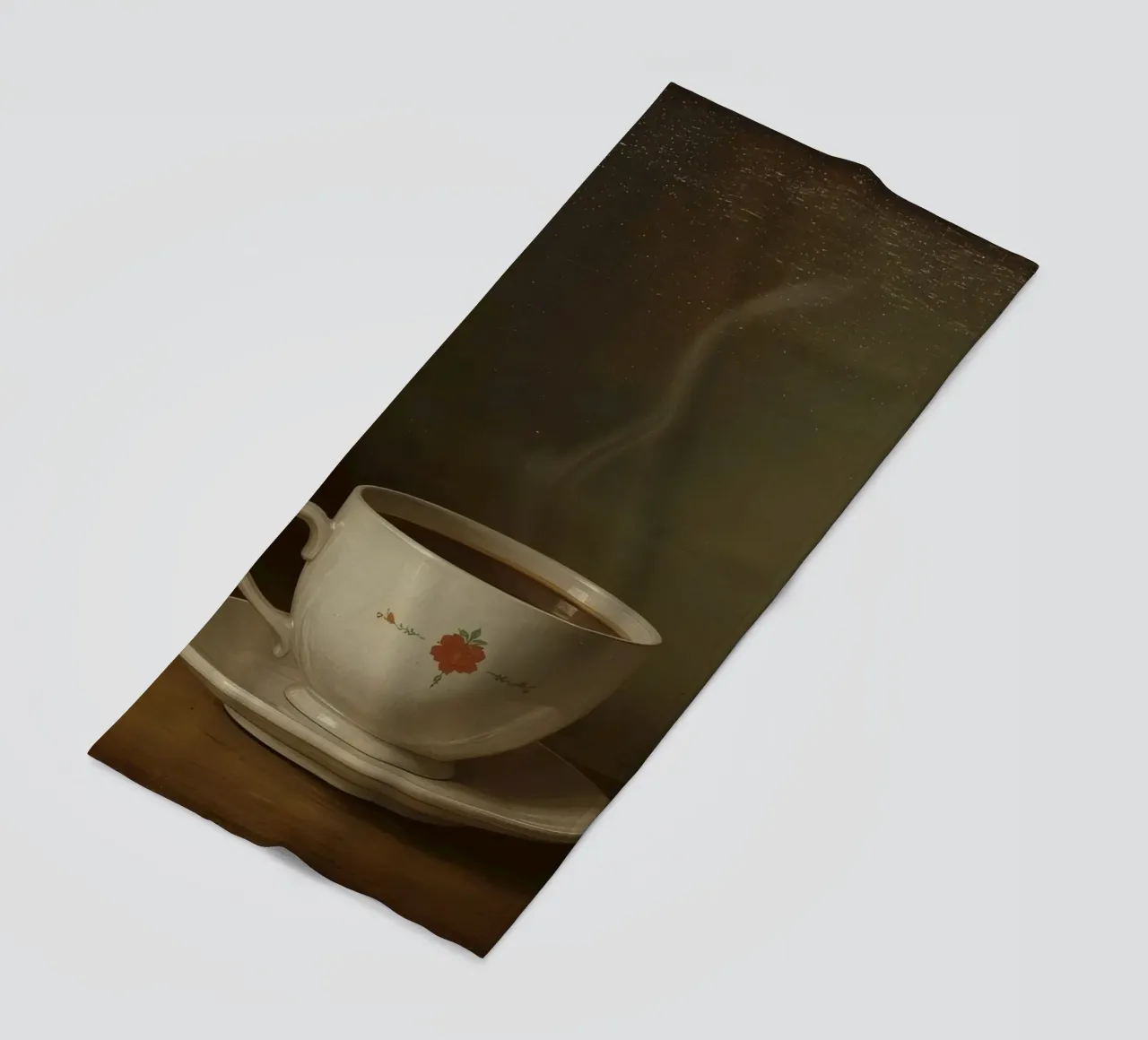Tazza di caffè calda appoggiata su un piattino con un leggero vapore telo mare da DesignDoodle