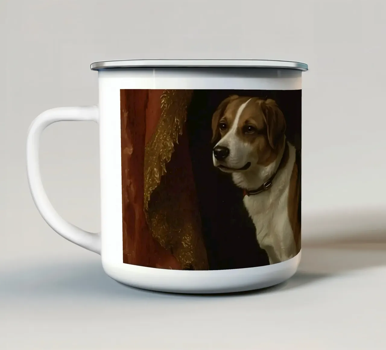 Cane in piedi con grazia sfondo ornato in una stanza classica tazza in smalto da DesignDoodle
