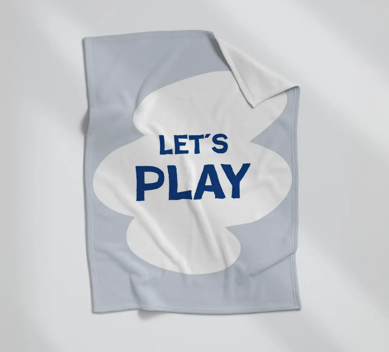 Let´s play Fleecedecke von we line studio - art