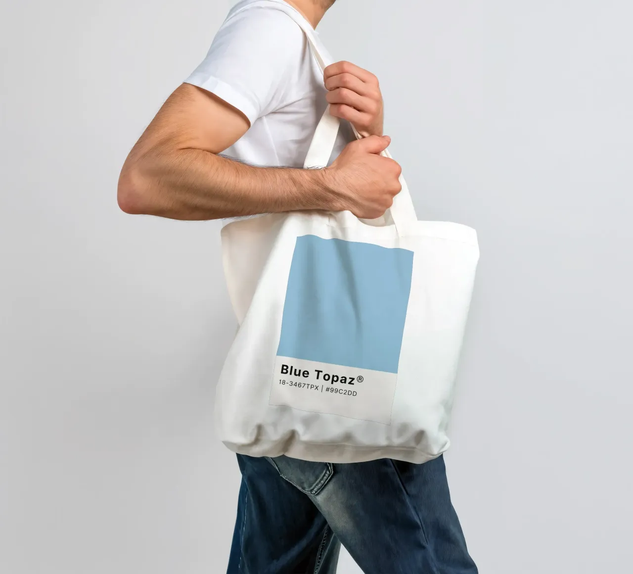 Blue Topaz Pantone Color Code Minimalist Print (en anglais) tote bag de homdeco