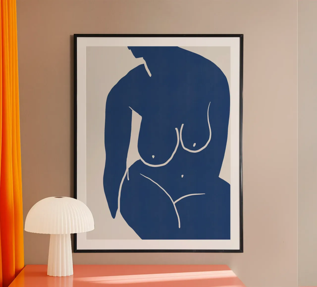 Modello in blu poster da Little Dean