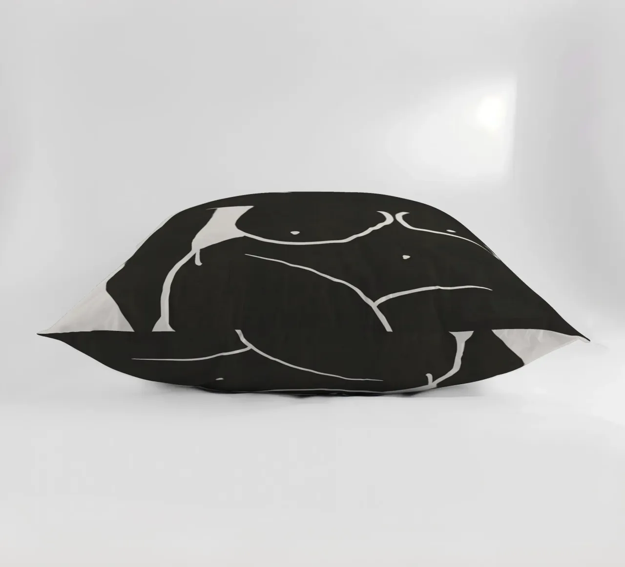 Modello in nero cuscino da Little Dean