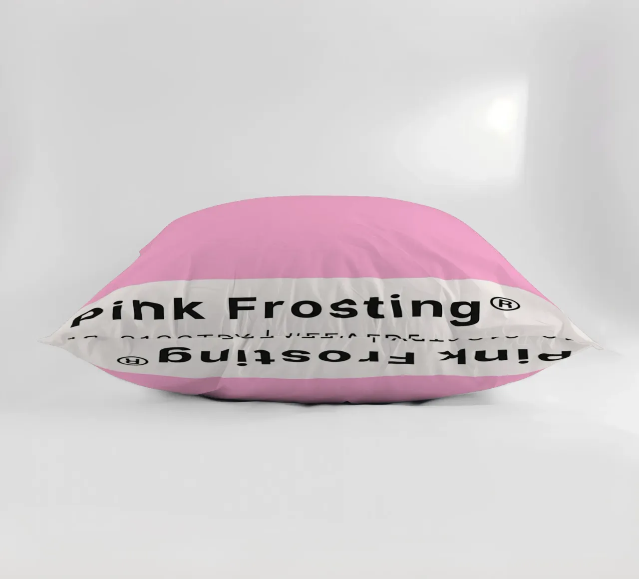 Roze Frosting Pantone Kleurencode Minimalistische Print kussen van homdeco