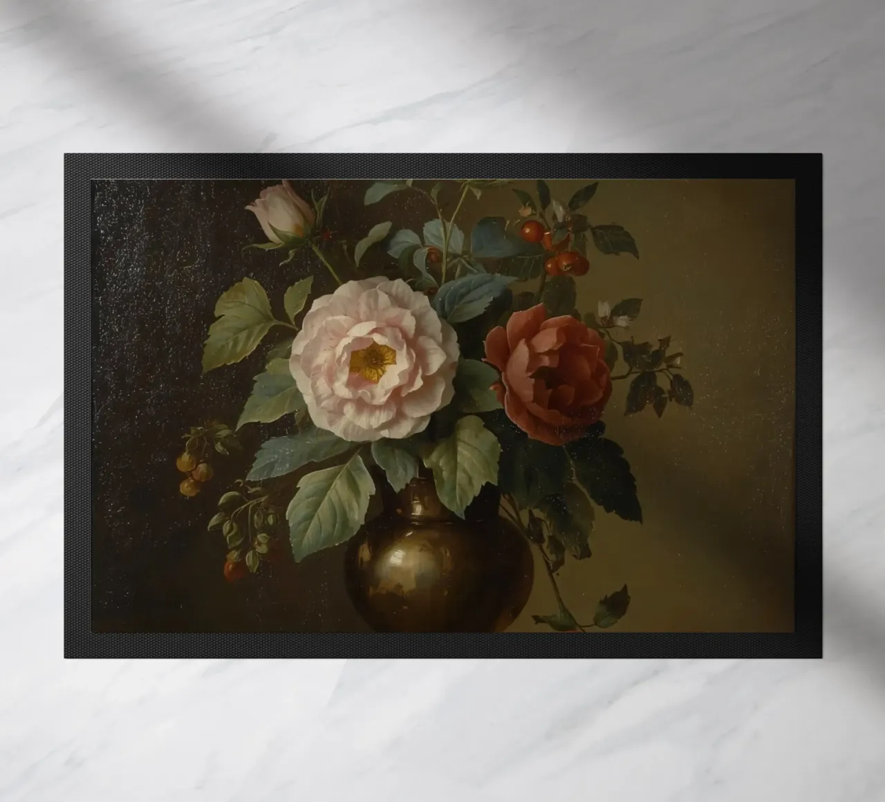 composizione floreale classica con rose in un vaso scuro zerbino da DesignDoodle