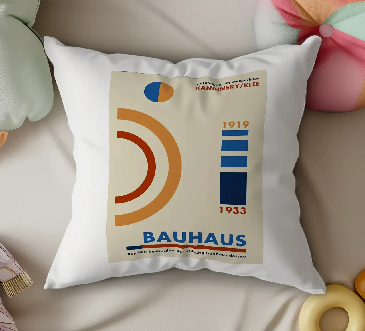 Bauhaus 1919 decorative cushion by Narciso