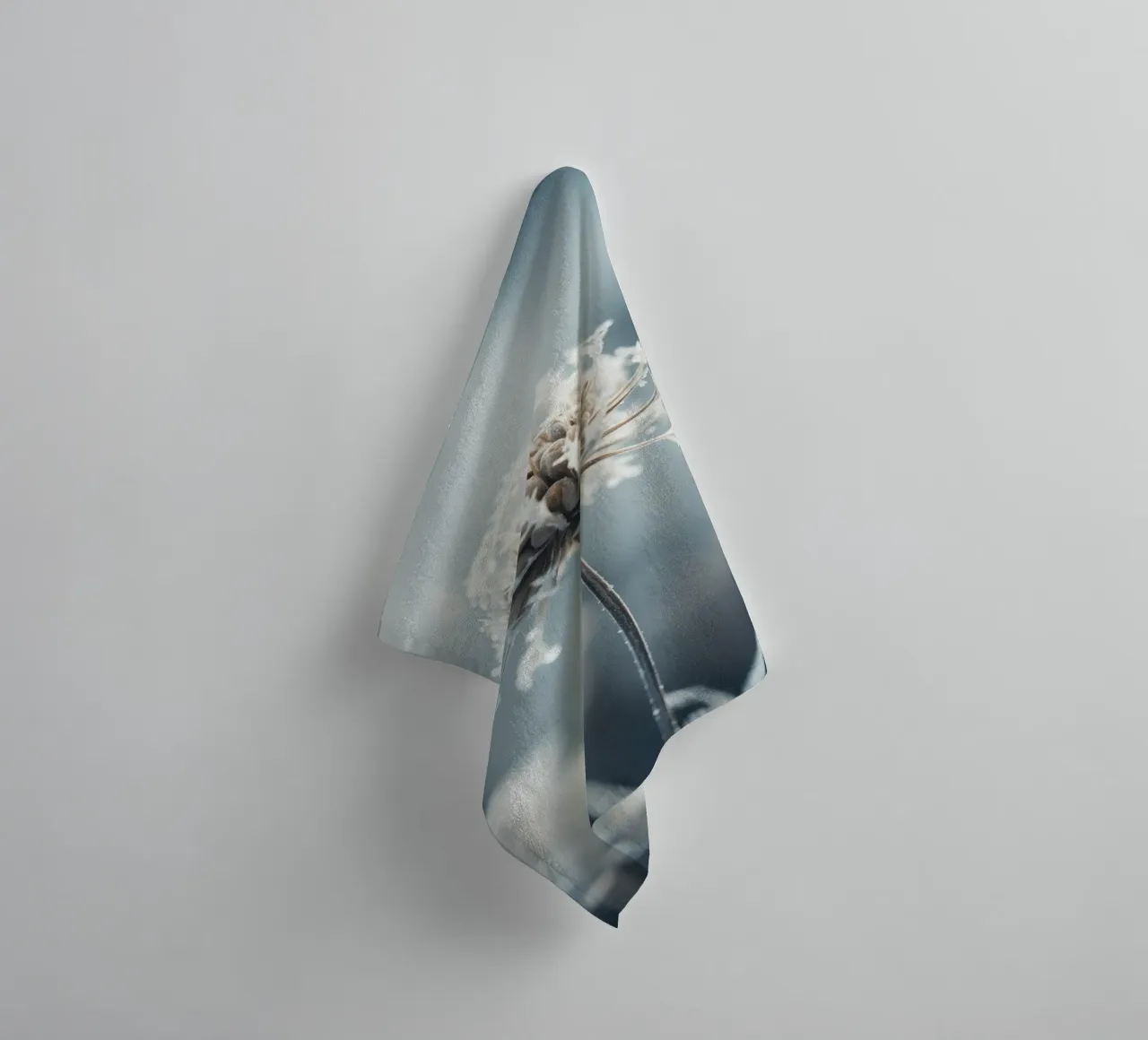 Frozen Flower No 5 asciugamano da bagno da treechild