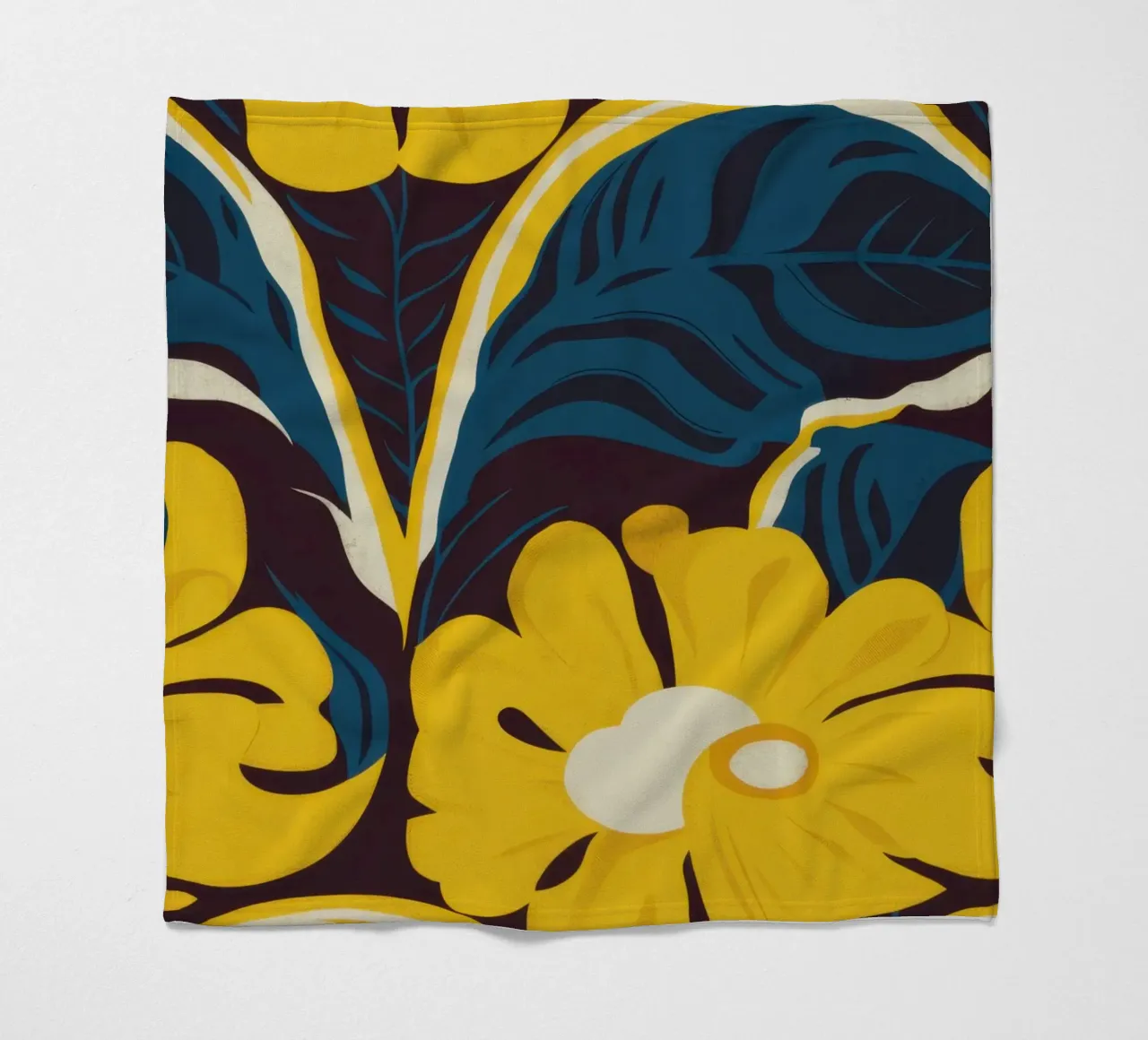 Modello Golden Bloom coperta in pile da Thistle Bloom