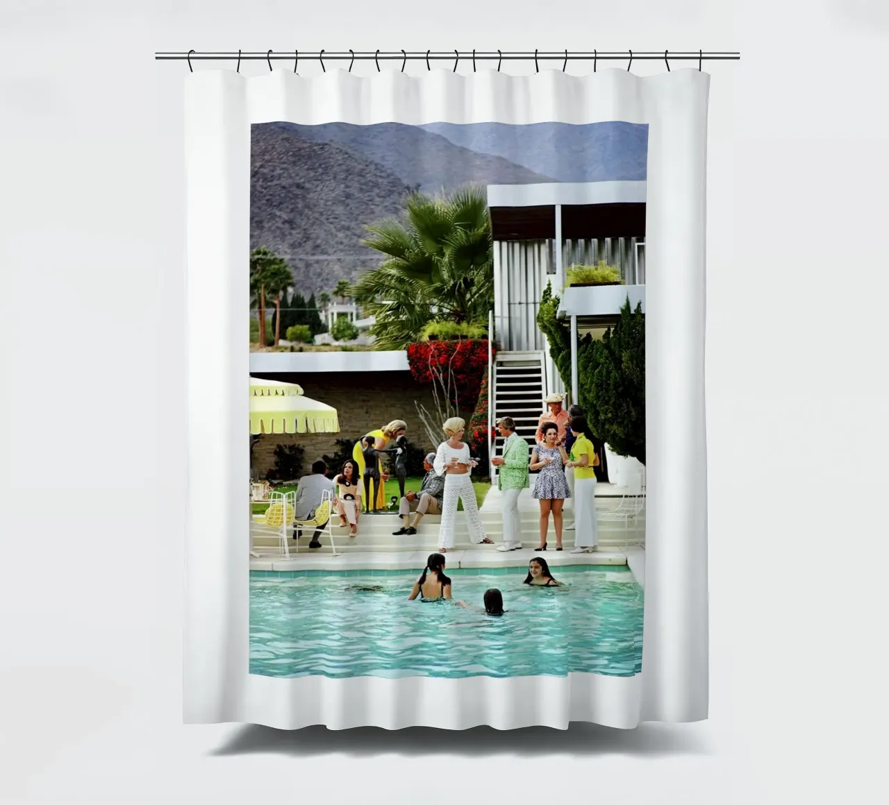 Slim Aarons - Pool Party Duschvorhang von The Poster UK